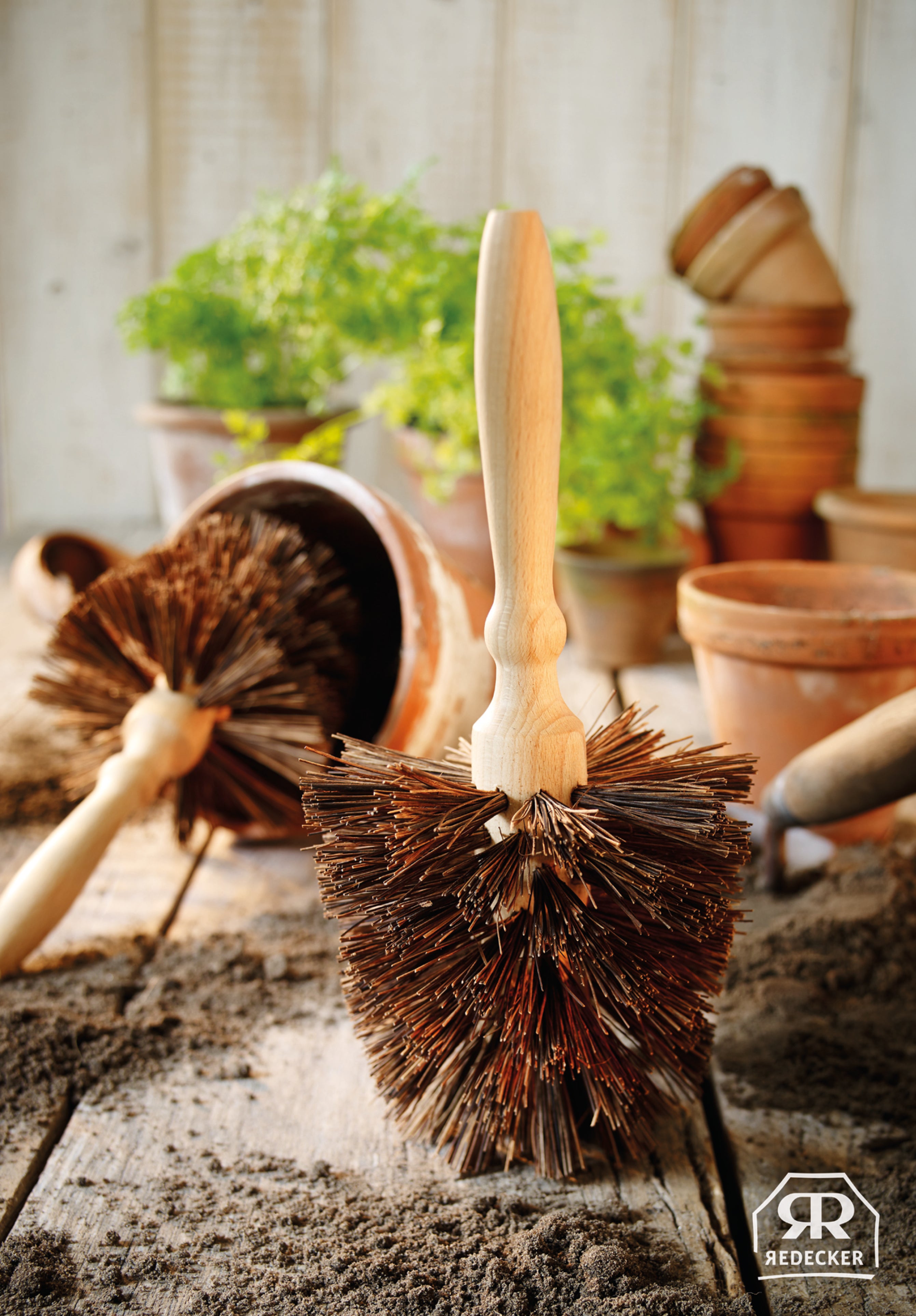 Blumentopfbürste aus geöltem Buchenholz