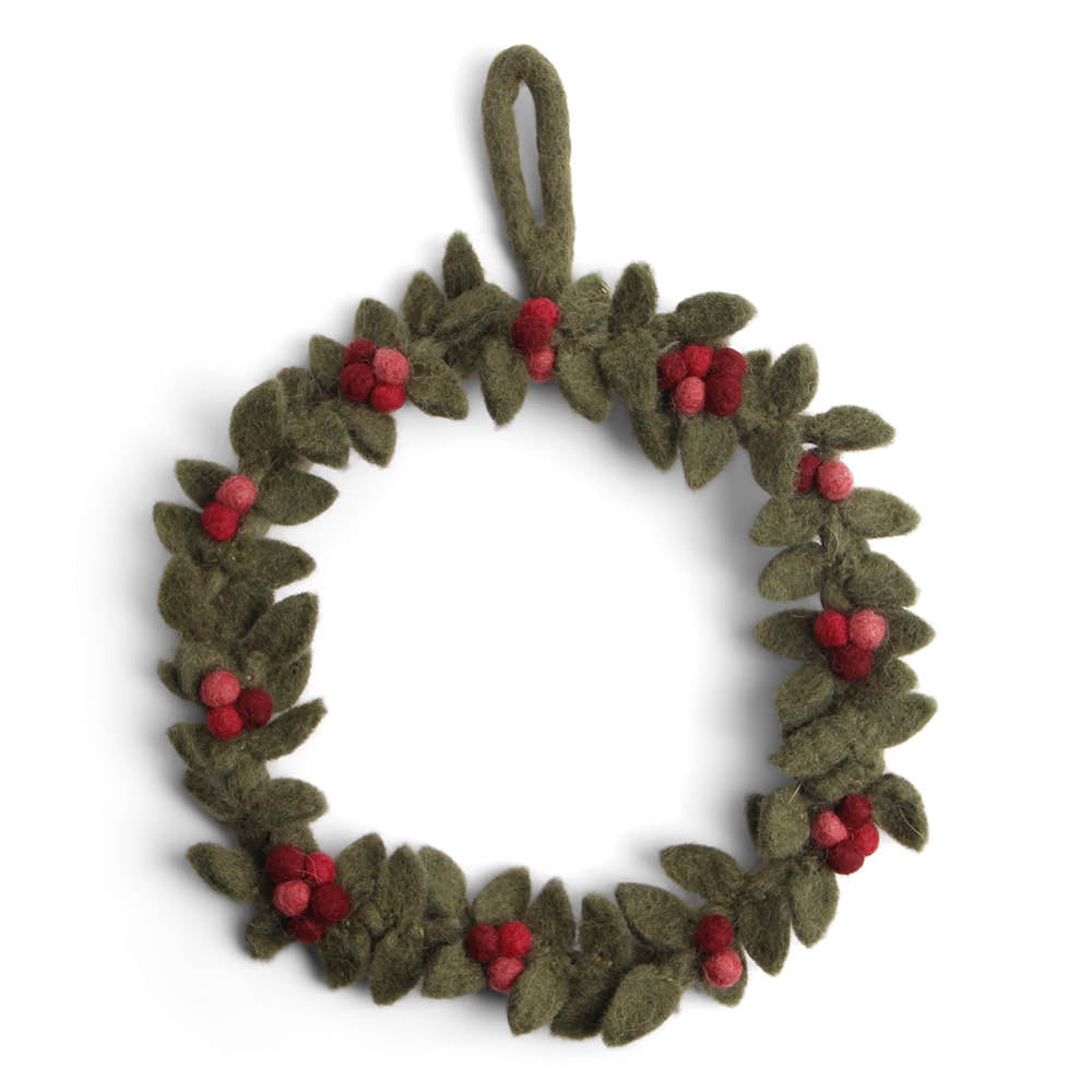 gruener-kranz-mit-roten-beeren-klein-geschenk-advent-en-gry-og-sif-gartenzauber