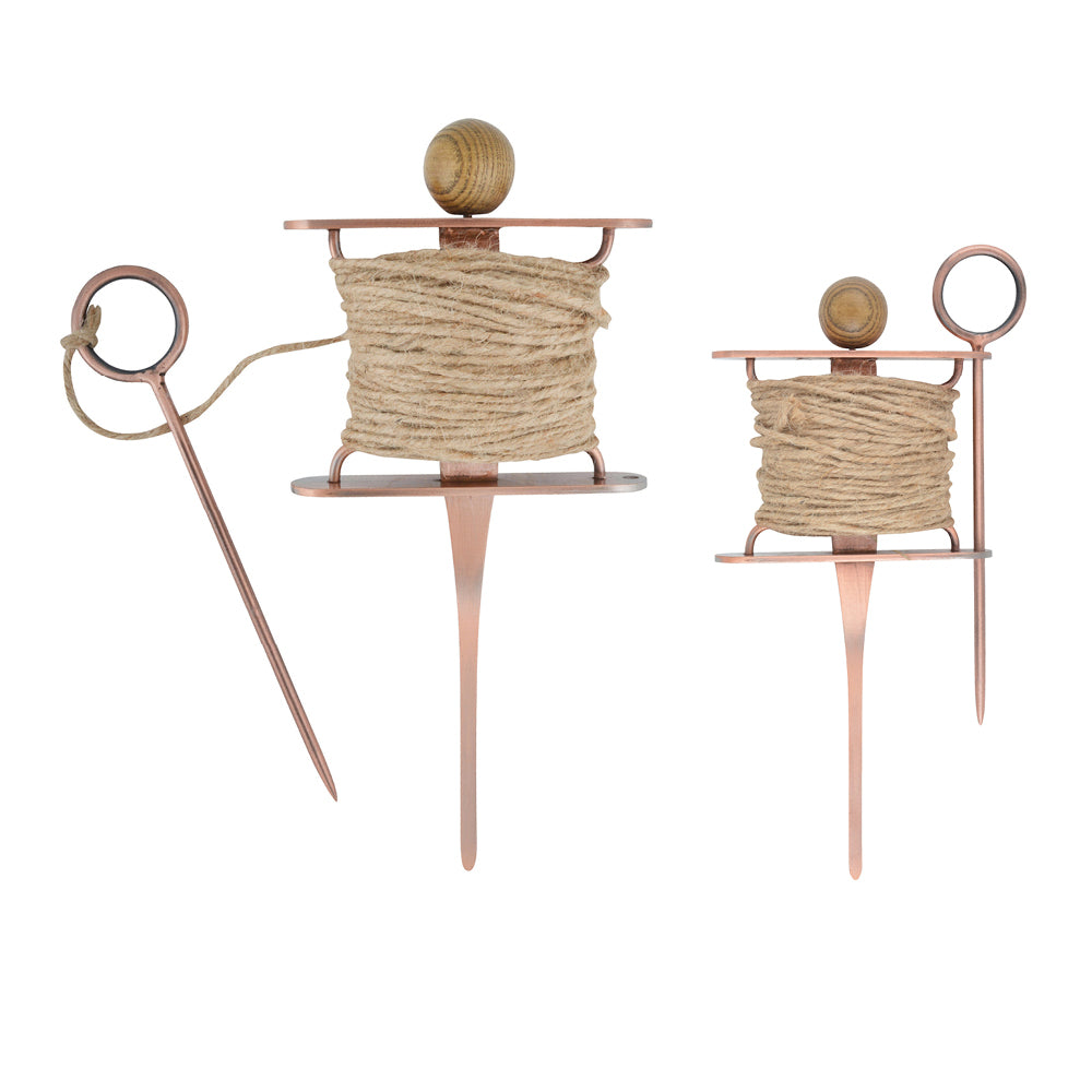 Datailansicht der Pflanzleine mit verkupferter Spule und Juteschnur