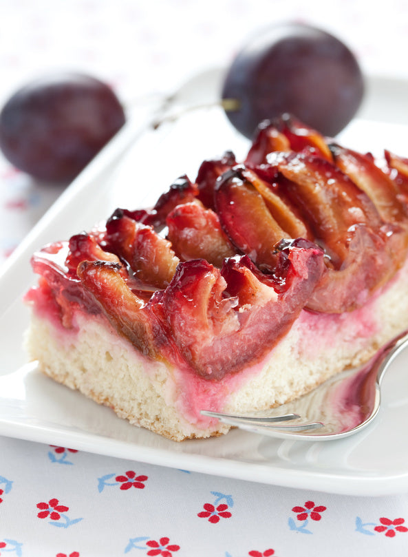 Zwetschgen-Blechkuchen mit Hefeteig – klassisch, saftig & einfach gemacht
