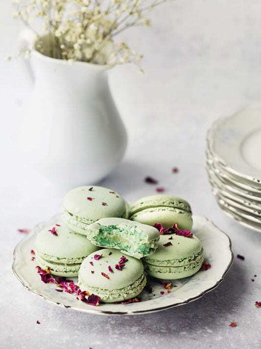 Pistazien Macarons mit weisser Schokolade