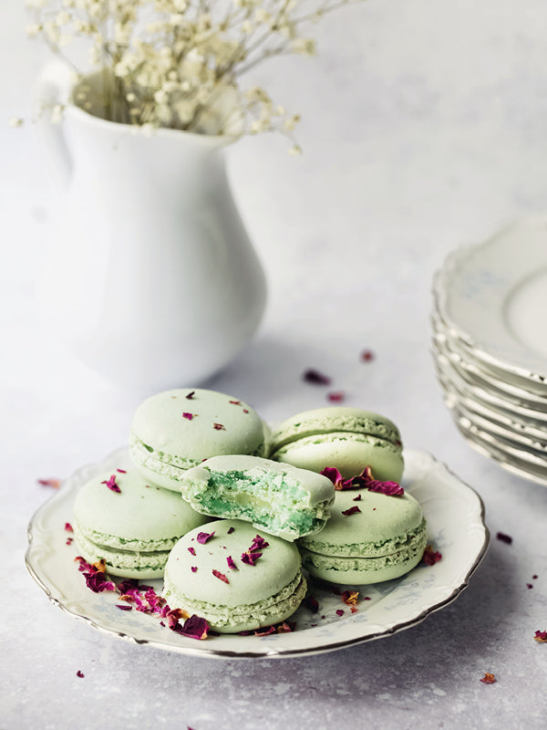 Pistazien Macarons mit weisser Schokolade
