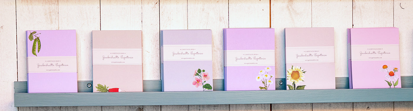 6 unserer Notizblöcke in A6 in verschieden Farben und mit verschiedenen Motiven.