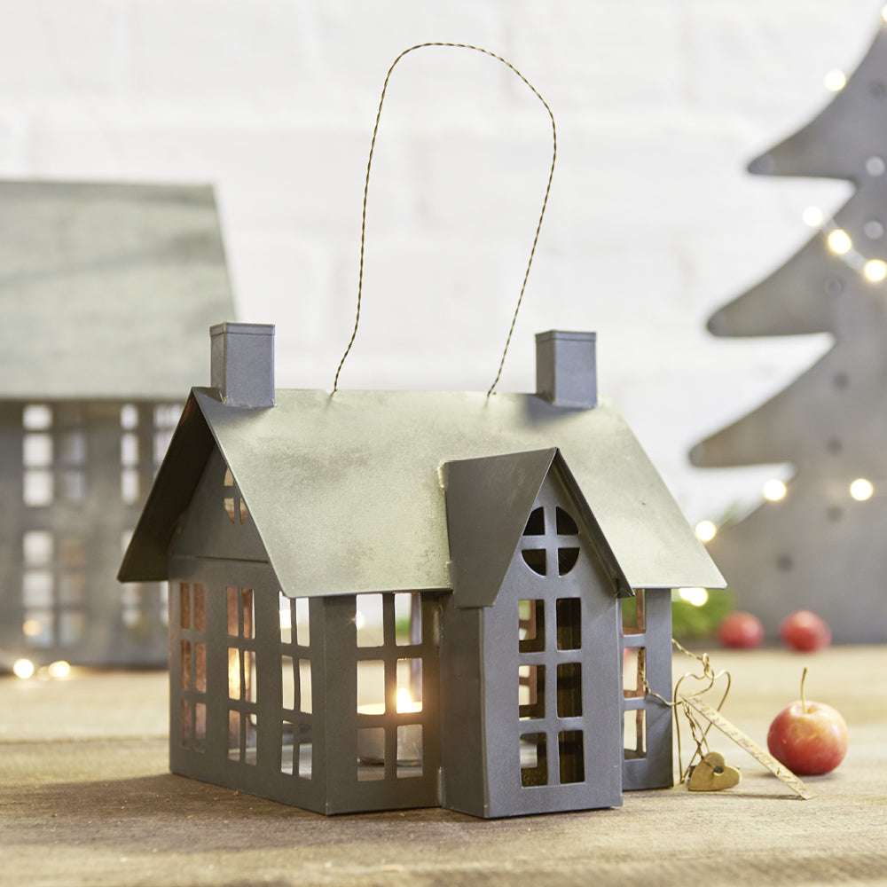 Kleines Zinkhaus von Walther & Co – dekoratives Häuschen aus Zink mit Licht für weihnachtliche Stimmung