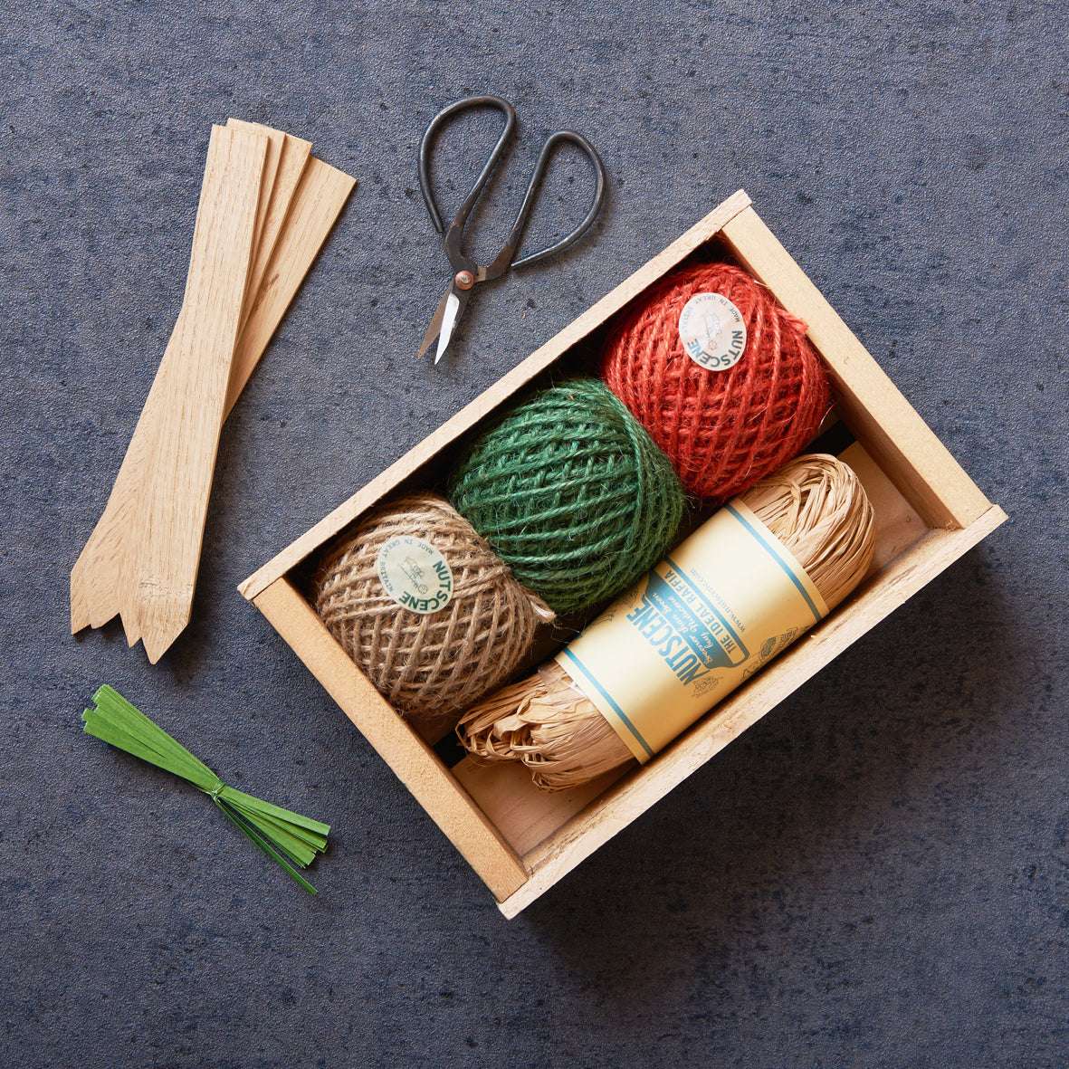 Geschenk-Set Seed Tray dunkel · Nutscene · Gartenbox mit Zubehör