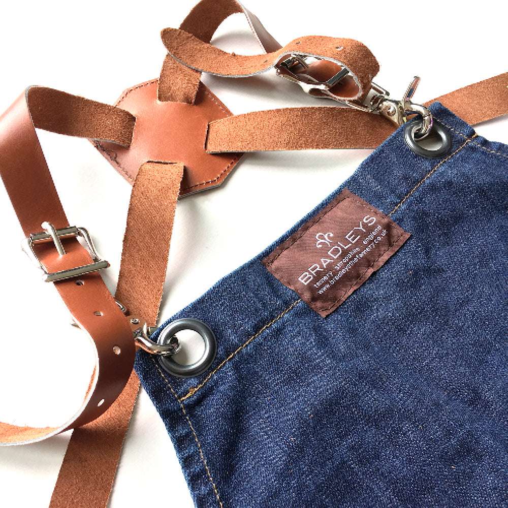Latzschürze Denim & Leder – handgefertigt von Bradleys