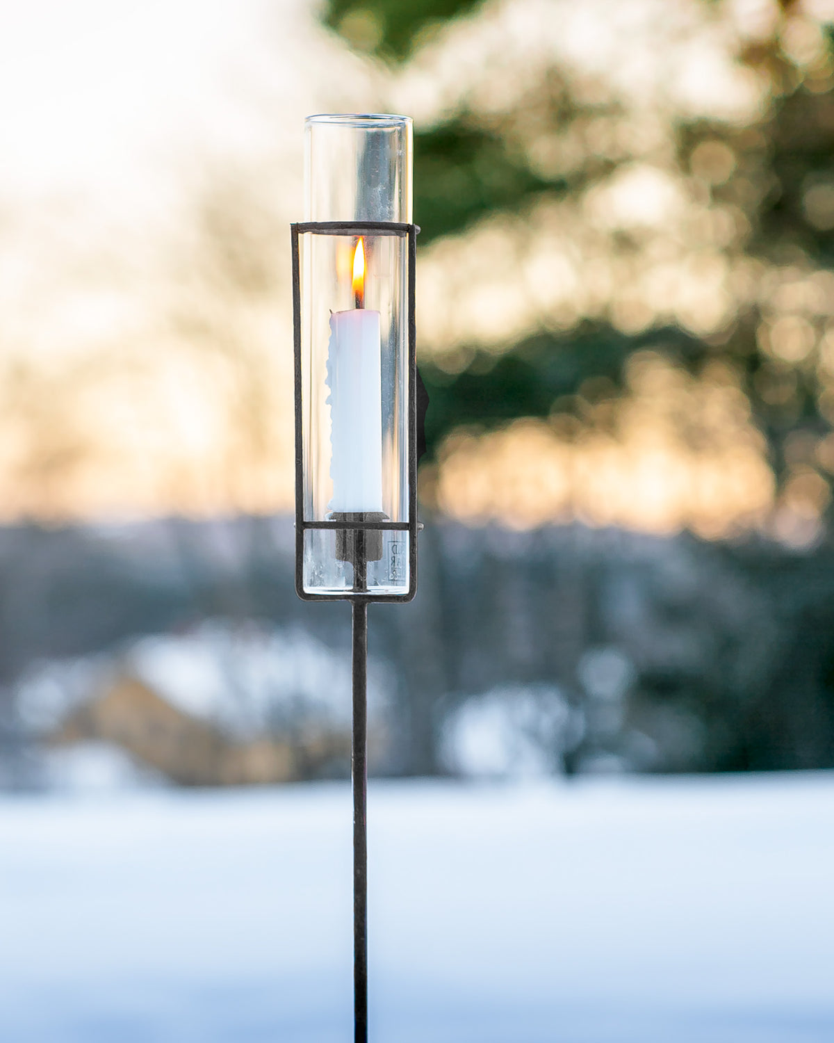 Stabkerzenhalter als Gartenstecker von Eldgarden – Outdoor Windlicht aus Metall und Glas