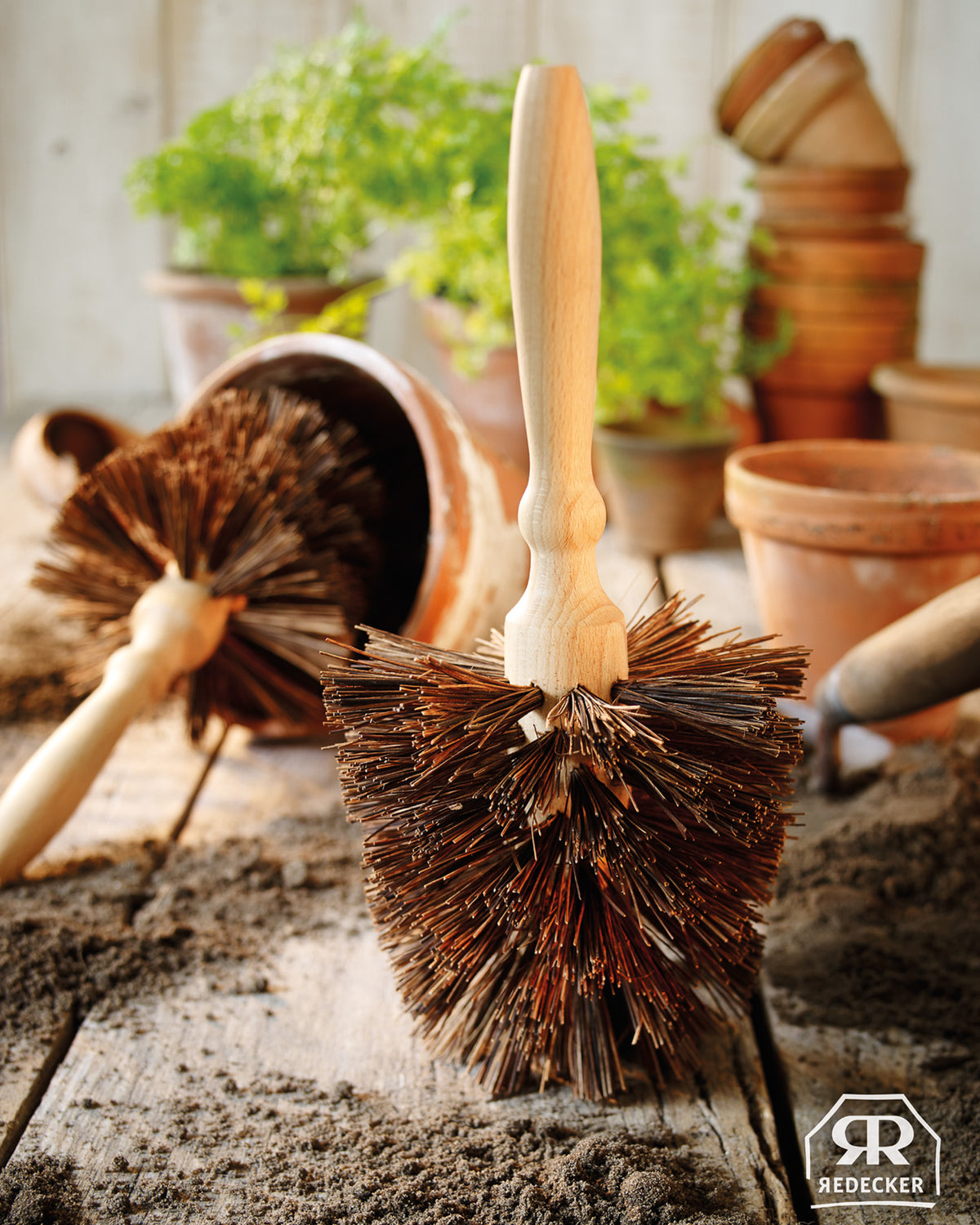 Blumentopfbürste aus geöltem Buchenholz von bürstenhaus redecker