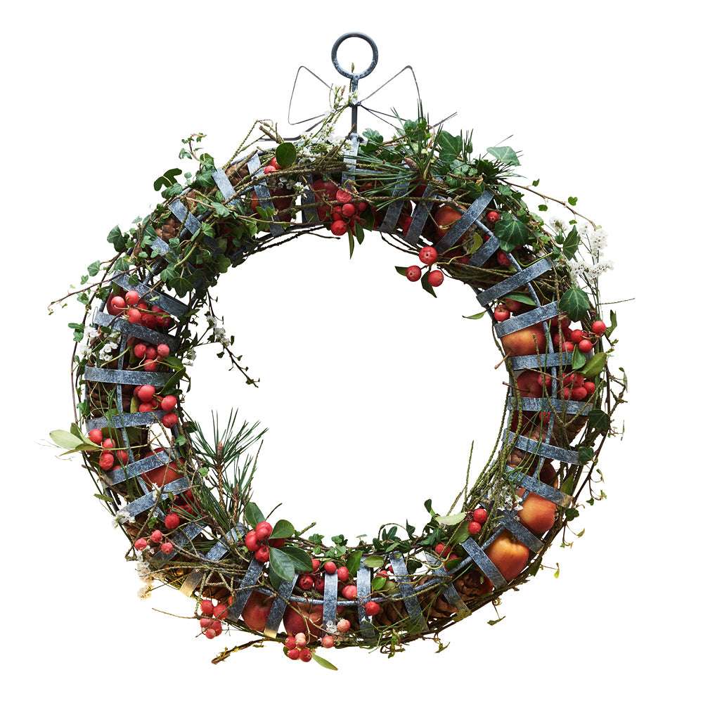 befüllter Metallkranz in mit kleine Äpfeln und Grün – dekorativer Kranz für jede Jahreszeit