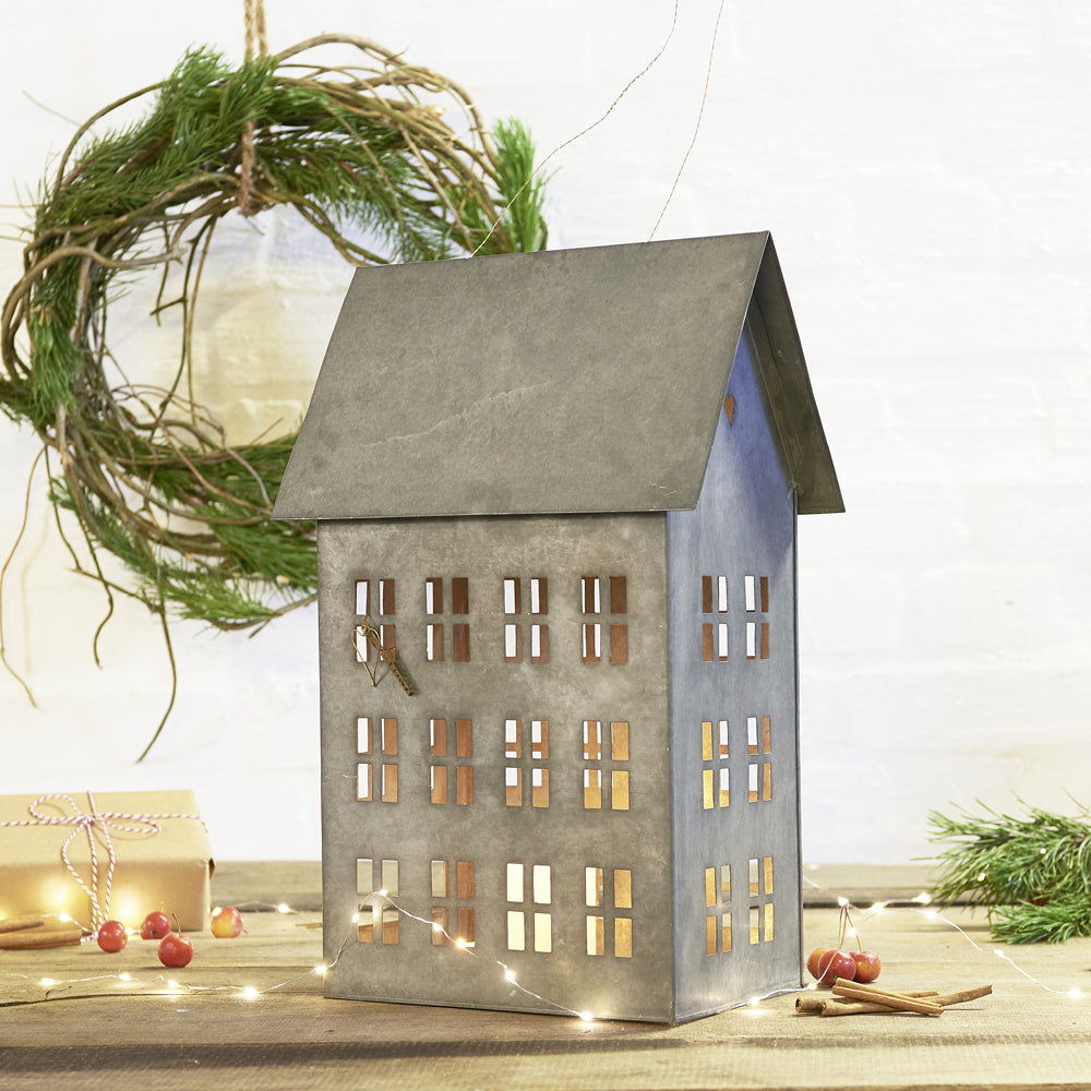 Maxi Zinkhaus von Walther & Co – große Zinkhaus-Laterne mit Licht für weihnachtliche Stimmung