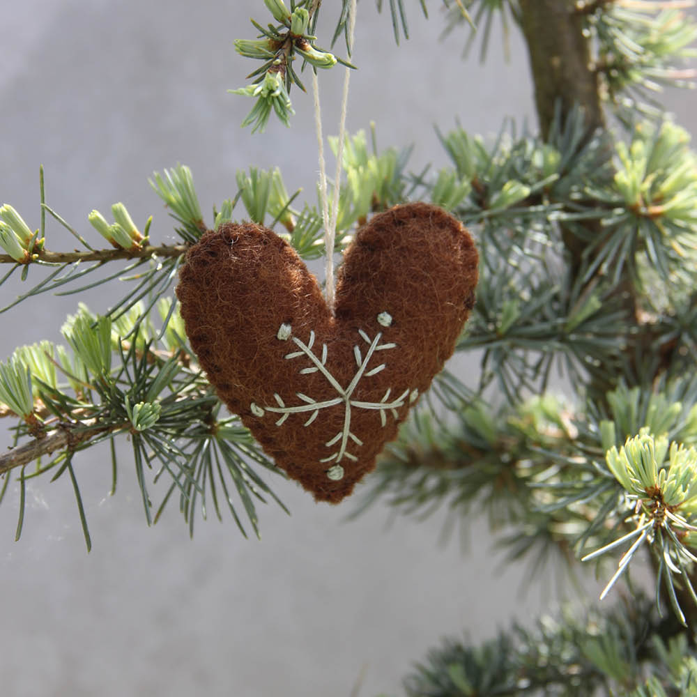 filzanhaenger-lebkuchen-stern-&-herz-geschenk-advent-en-gry-og-sif-weihnachten-gartenzauber