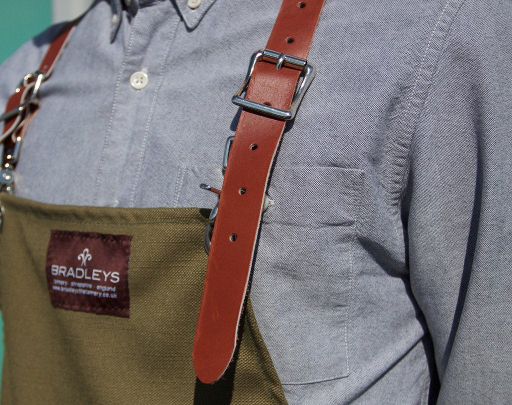 Gartenschürze mit Taschen – Bradleys Heritage Utility in Khaki